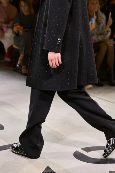 Look 35